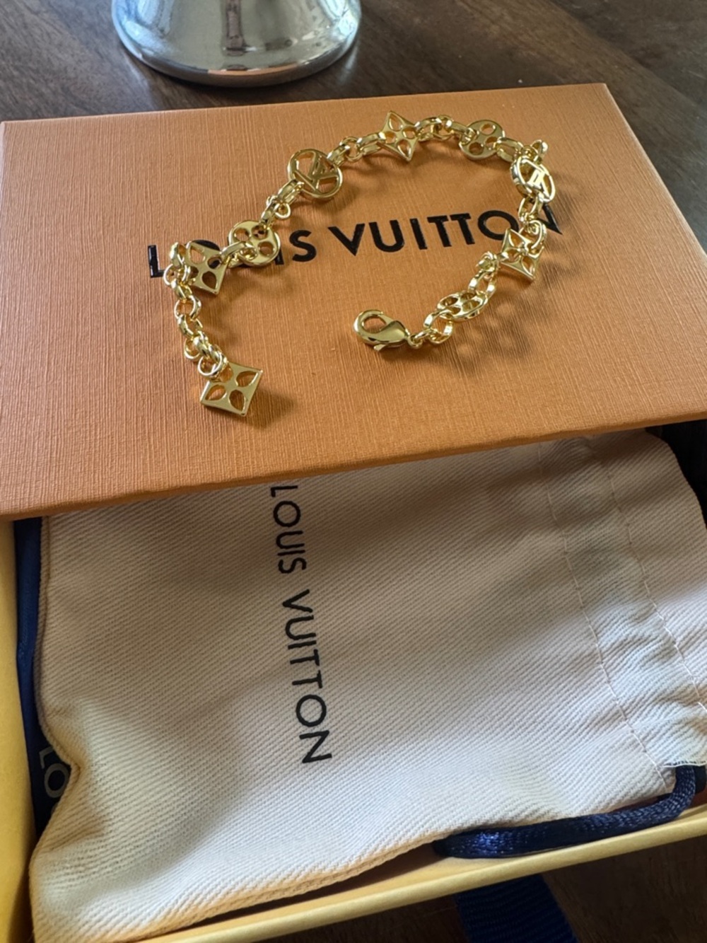 Louis Vuitton Gold-Tone Link Bracelet with LV Circle Charm - Picture 5 of 7